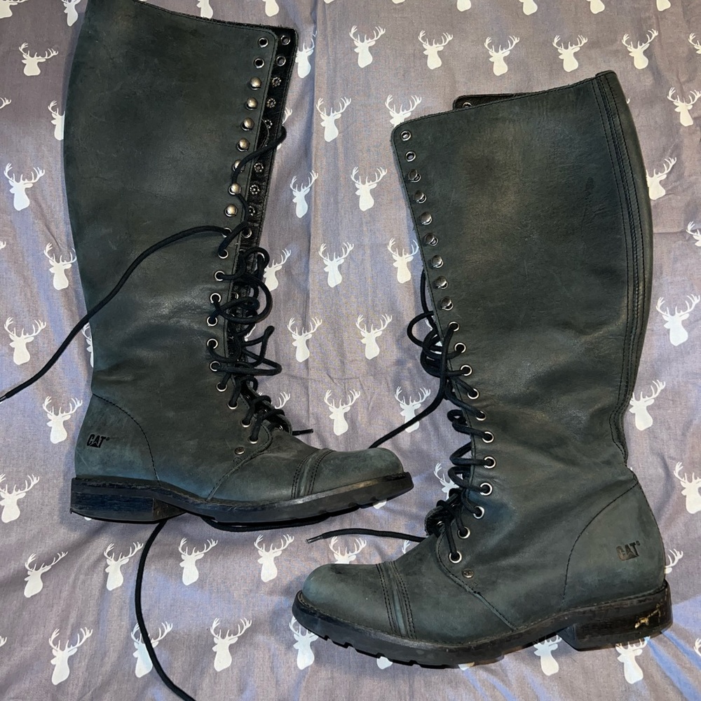 CAT boots